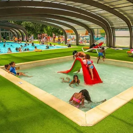 Campsite Zecamping Chiens Acceptes Espace Aquatique Et Bar *
